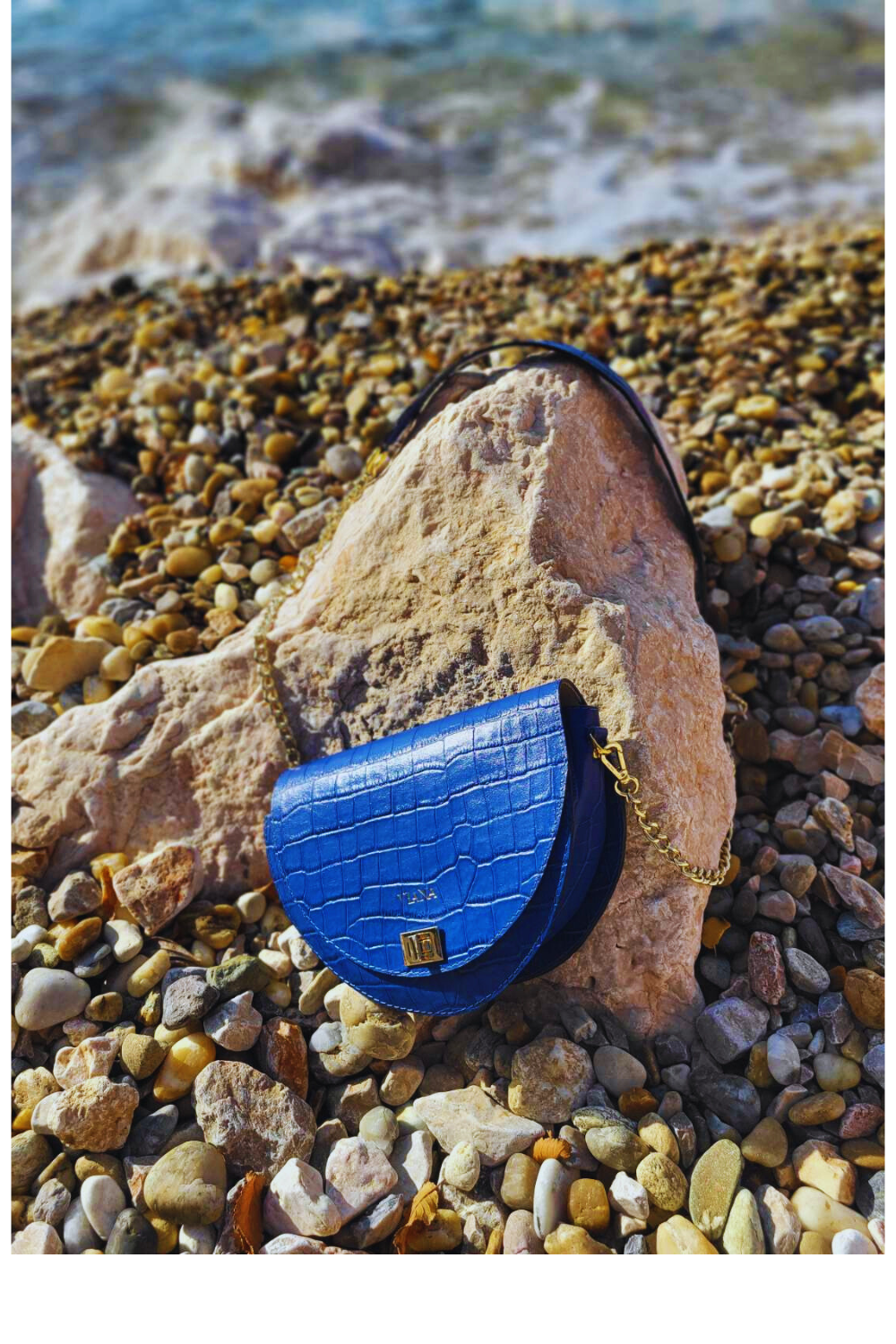 Halfmoon mini bag - blue croco embossed