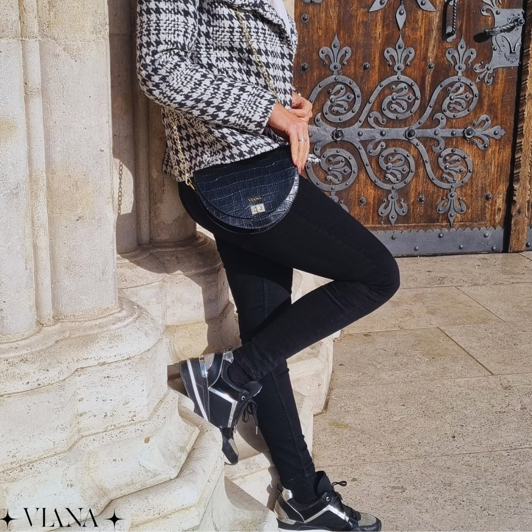 バッグ・カバンその他   Woman Mini bag Black LV04F3099G UB1 102790A0F1_Z99Q-4.jpg?v=1750861777
